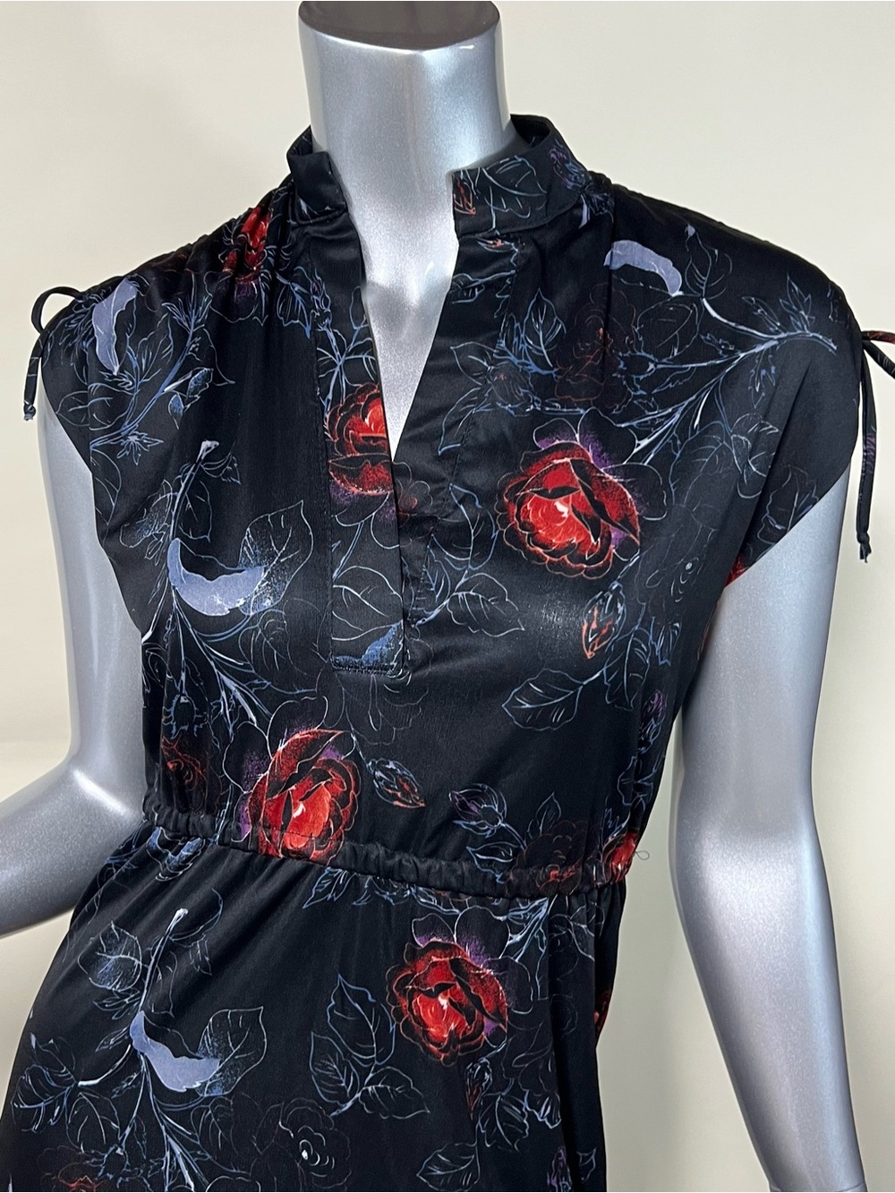 Vintage Women’s XS/SMALL Black Floral Dress Cap Tie Sleeves Stretch Waist Midi - Picture 4 of 16
